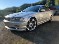 BMW 3シリーズ セダン 330i_RHD(AT)