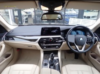 BMW 5シリーズ セダン 530i ラグジュアリー_RHD(AT_2.0)