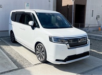 ホンダ ステップワゴンスパーダ e:HEV スパーダ プレミアムライン_7人乗り (CVT_2.0)