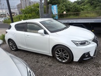 レクサス CT CT200h“クリエイティブ テキスタイル インテリア”(1.8)