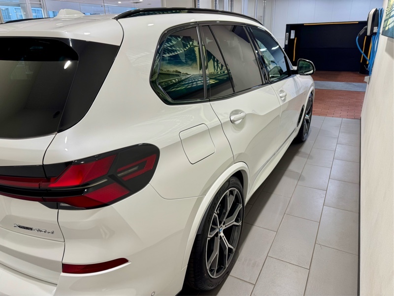 BMW X5 xドライブ40d Mスポーツ_RHD_4WD(AT_3.0)