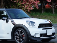 ミニ MINI Crossover ジョン クーパー ワ－クス クロスオーバー_RHD_4WD(AT_1.6)