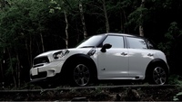 ミニ MINI Crossover ジョン クーパー ワ－クス クロスオーバー_RHD_4WD(AT_1.6)