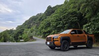 三菱 トライトン GSR_4WD(AT_2.4)