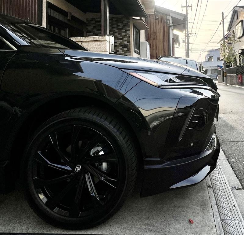 トヨタ ハリアーハイブリッド Z“レザーパッケージ_E-Four(CVT_2.5_ハイブリッド)