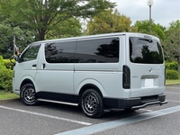 トヨタ ハイエースバン DX“GLパッケージ” ロング・標準ボディ・標準ルーフ・標準フロア_6人乗り_5ドア(AT_2.0)