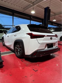 レクサス UXハイブリッド 300h“Fスポーツ”(CVT_2.0)