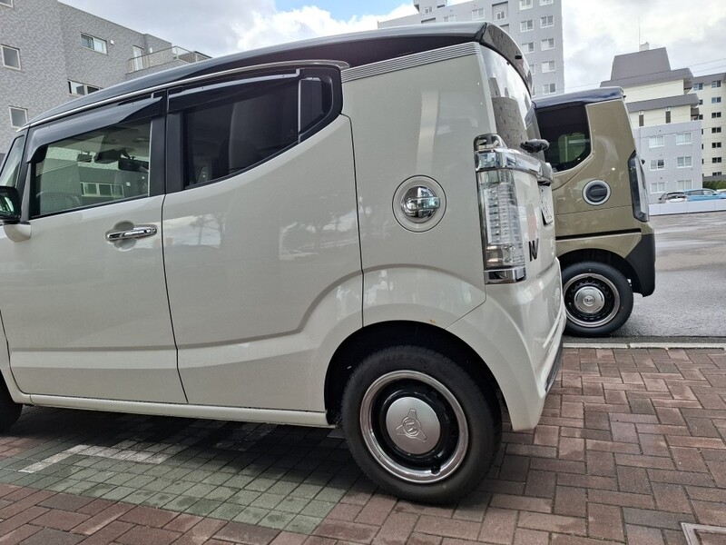 ホンダ N-BOXジョイ ターボ 2トーン_4WD(CVT_0.66)