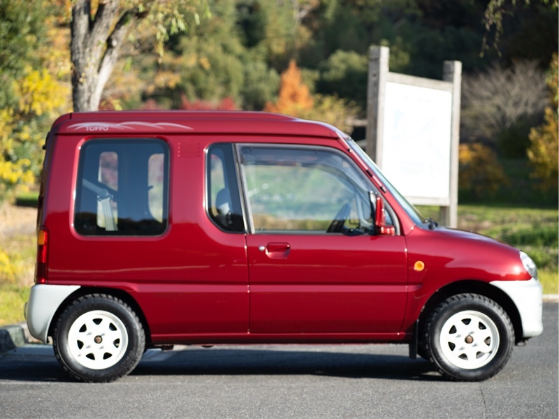 三菱 ミニカトッポ Q2_4WD(4ドア_MT_0.66)