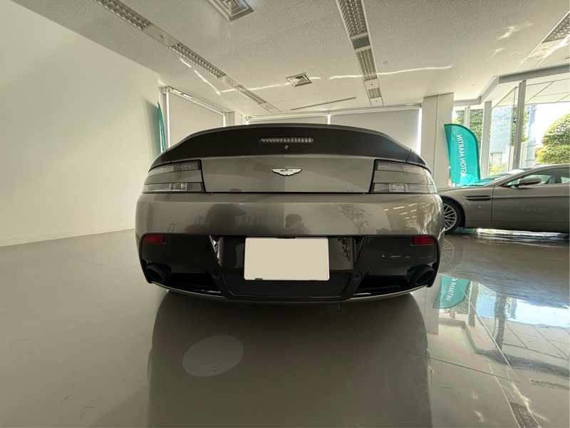 アストンマーティン V8ヴァンテージ クーペ