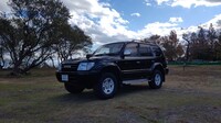 トヨタ ランドクルーザープラド TXワイド_4WD(5ドア_MT_3.0ディーゼル)