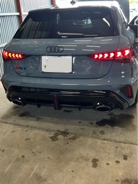 アウディ RS3 スポーツバック RS3 スポーツバック_RHD_4WD(AT_2.5)