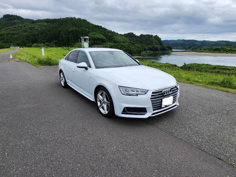 アウディ A4 （セダン） 2.0 TFSI クワトロ スポーツ_RHD_4WD(AT_2.0)