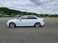 アウディ A4 （セダン） 2.0 TFSI クワトロ スポーツ_RHD_4WD(AT_2.0)