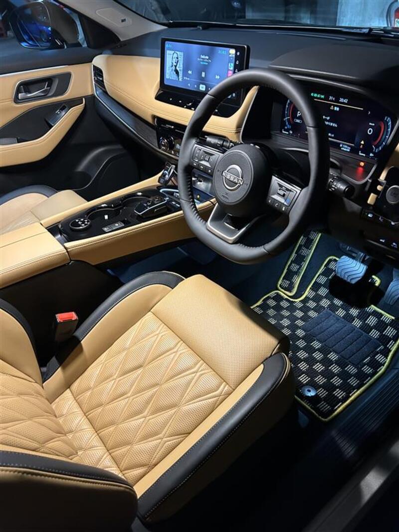 日産 エクストレイル G e-4ORCE_5人乗り_4WD(1.5)
