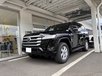 トヨタ ランドクルーザー300 AX_7人乗り_4WD (AT_3.5_ガソリン)