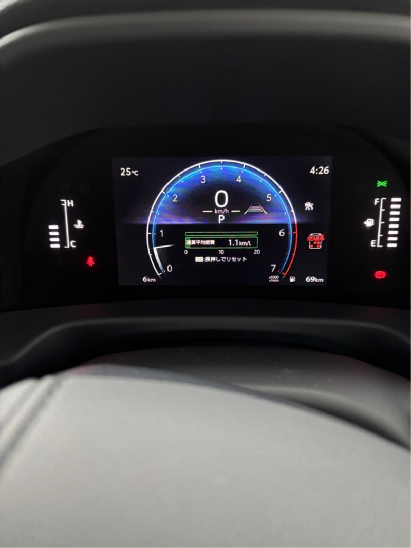 トヨタ ランドクルーザー300 AX_7人乗り_4WD (AT_3.5_ガソリン)