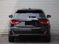 アウディ A1 スポーツバック A1 スポーツバック 35 TFSI Sライン_RHD(Sトロニック_1.5)