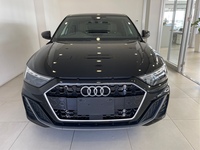 アウディ A1 スポーツバック A1 スポーツバック 35 TFSI Sライン_RHD(Sトロニック_1.5)