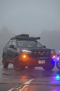 トヨタ RAV4 アドベンチャー_4WD(CVT_2.0)