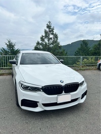 BMW 5シリーズ セダン 523d ブラックアウト_RHD(AT_2.0)