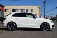 アウディ RS Q3 RS Q3 パフォーマンス_LHD_4WD(AT_2.5)