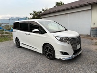 トヨタ エスクァイア Gi_8人乗り(CVT_2.0)