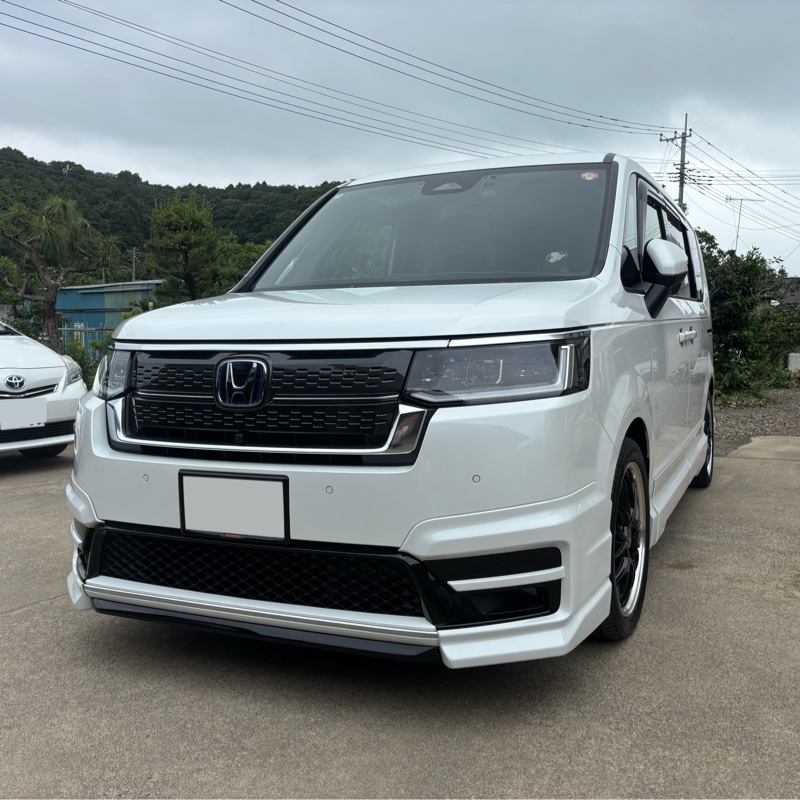 ホンダ ステップワゴンスパーダ e:HEV スパーダ プレミアムライン_7人乗り (CVT_2.0)