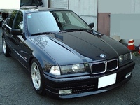 BMW 3シリーズ セダン 320i_LHD(AT_2.0)