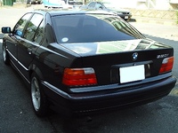 BMW 3シリーズ セダン 320i_LHD(AT_2.0)