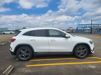 メルセデス・ベンツ GLAクラス GLA200d 4マチック_RHD_4WD(DCT_2.0)