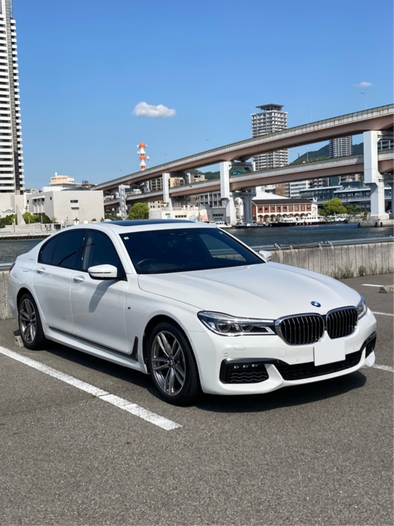 BMW 7シリーズ 740i Mスポーツ_RHD(AT_3.0)