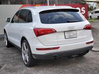 アウディ Q5 2.0TFSIクワトロ_RHD_4WD(AT_2.0)