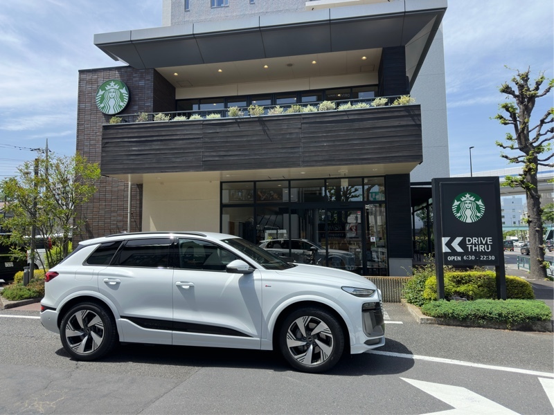 アウディ Q6 e-tron Q6 e-tron クワトロ アドバンスト_RHD_4WD(AT)