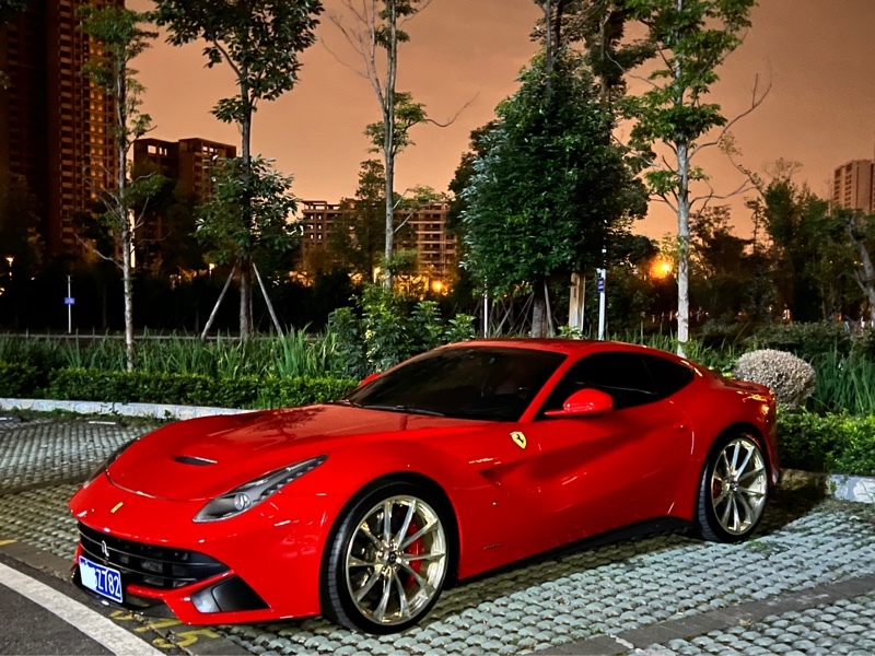フェラーリ F12ベルリネッタ F12ベルリネッタ_LHD(F1DCT_6.3)