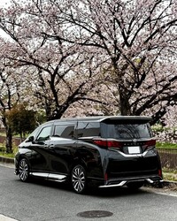 トヨタ アルファード エグゼクティブラウンジ_E-Four(CVT_2.5_ハイブリッド)