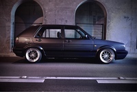 フォルクスワーゲン ゴルフ (ハッチバック) GLi_RHD(5ドア_AT_1.8)