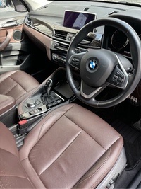 BMW X1 xドライブ 20i xライン_RHD_4WD(AT_2.0)