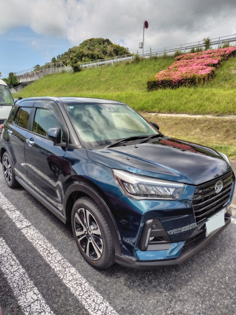 ダイハツ ロッキー プレミアムG_4WD(CVT_1.0)