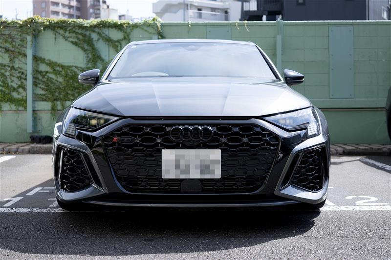 アウディ RS3 スポーツバック RS3 スポーツバック_RHD_4WD(AT_2.5)