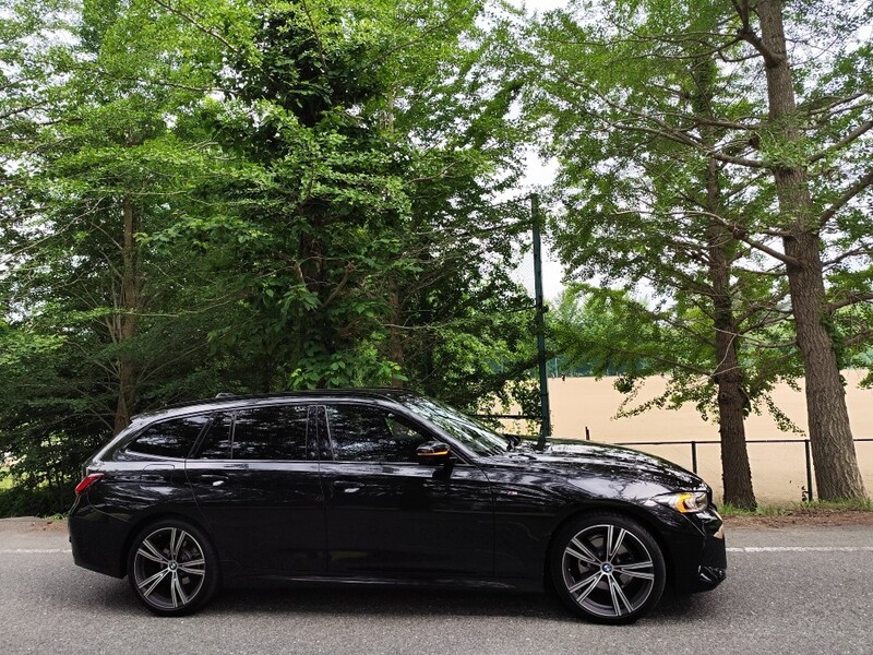 BMW 3シリーズ ツーリング 320d xドライブ ツーリング Mスポーツ_RHD_4WD(AT 2.0)
