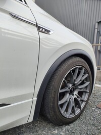 フォルクスワーゲン ティグアン TDI 4モーション Rライン_RHD_4WD(DSG_2.0)