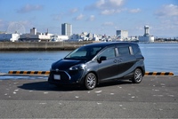 トヨタ シエンタ G クエロ_7人乗り(CVT_1.5)