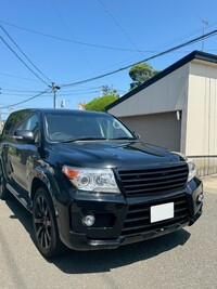 トヨタ ランドクルーザー200 AX“Gセレクション”_8人乗り_4WD (AT_4.6)
