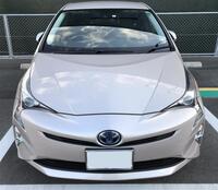 トヨタ プリウス Aプレミアム_E-Four(CVT_1.8)