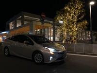 トヨタ プリウス Aプレミアム_E-Four(CVT_1.8)
