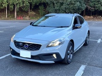 ボルボ V40クロスカントリー
