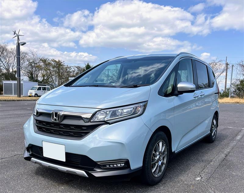 ホンダ フリード+ プラス クロスター(CVT_1.5)