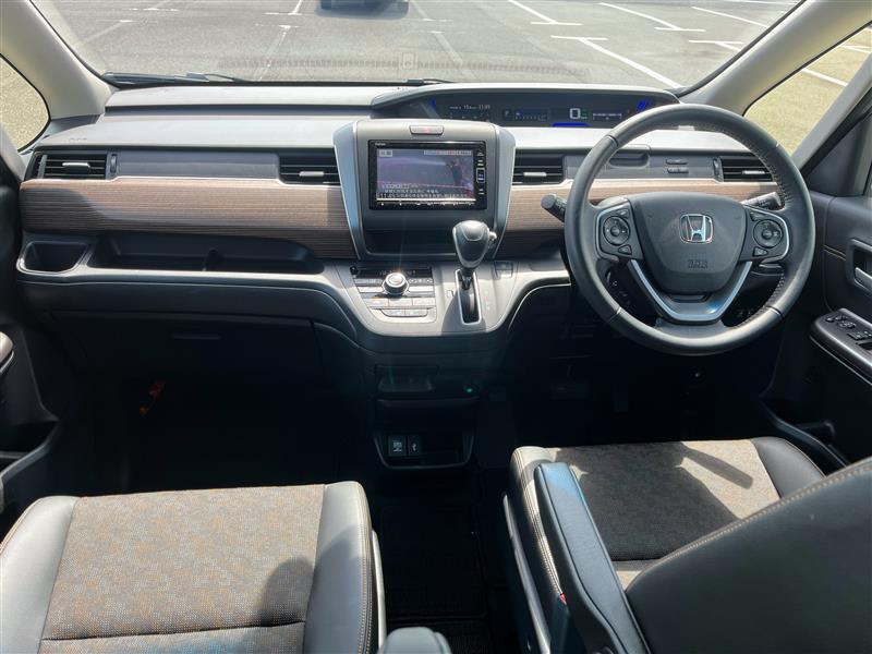 ホンダ フリード+ プラス クロスター(CVT_1.5)
