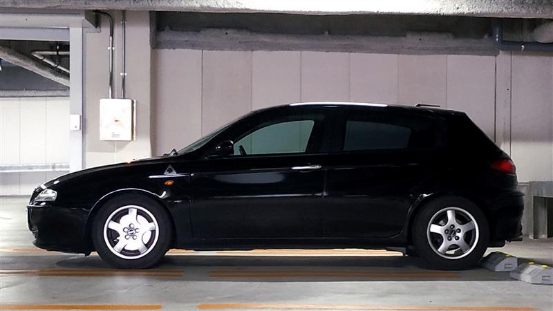 アルファロメオ 147 2.0_TWIN_SPARK_LHD(5ドア_MT_2.0)